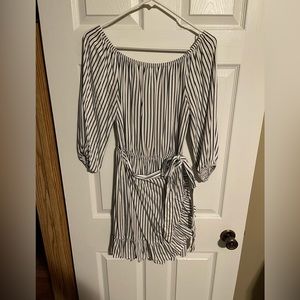 Size medium- ladies side tie dress